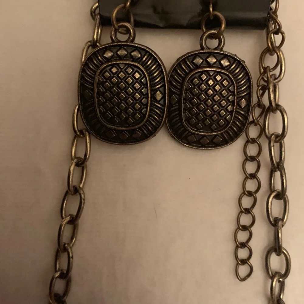 ✨AZTEC DESIGNED CHAIN NECKLACE WITH EARRINGS✨ - Picture 4 of 4